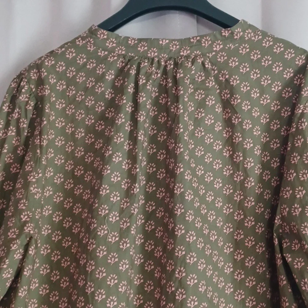 Avara Olive Green Pink Floral Long Balloon Sleeve Top, Split Neck Button Placket